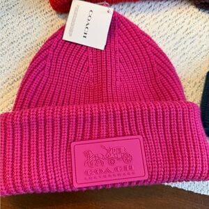 NWT 🩷 Coach Patch Knit Beanie in Hot Pink